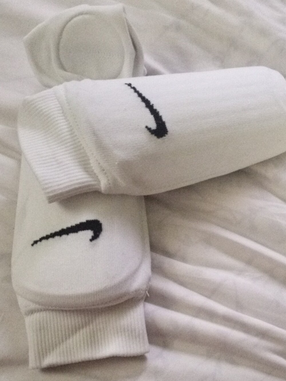 #FREE Nike White Crew Athletic Socks Guards with Black Swoosh